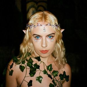 Meet your Posher, Ella